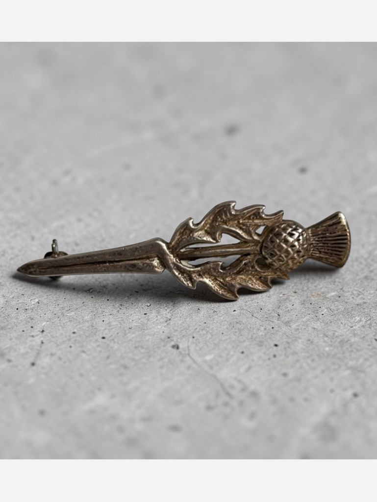 Vintage 1967 Scottish Sterling Silver Thistle Brooch